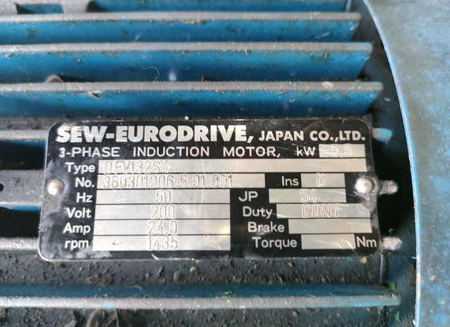 SEW-EURODRIVE DFV132S4 5.5kwインダクションモーター