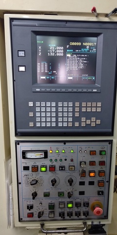 安田工業 YBM-640V 立マシニング(BT40)