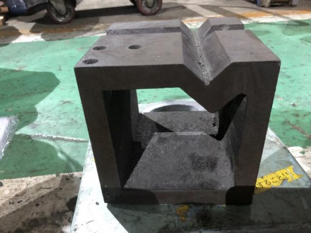  155x155mm V溝付桝形ブロック