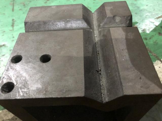  155x155mm V溝付桝形ブロック