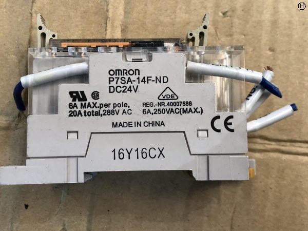 オムロン P7SA-14F-ND(DC24V) 1セット5個 セーフティリレーソケット