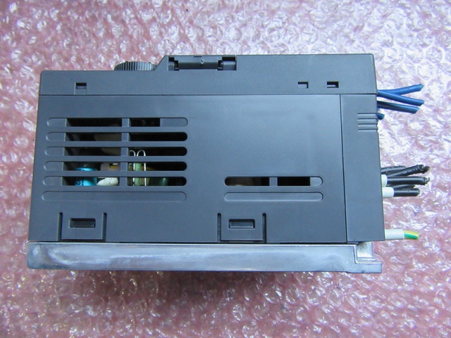 三菱電機 FR-E720-0.2K インバーター