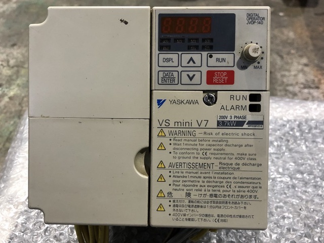 安川電機 CIMR-V7AA23P7 インバーター