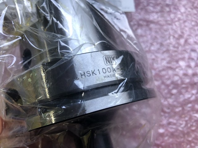 日研工作所 HSK100A-MTA1-110 モールステーパースリーブ