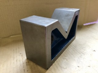 不明 148x80x55(mm) Vブロック