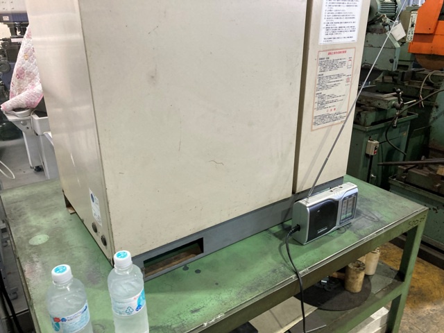 東芝産業機器システム KA106-22TAD6 2.2kwコンプレッサー