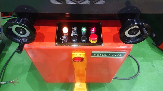 アマダ VERSA-204 コーナーシャー