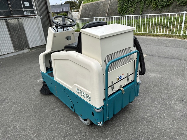 テナント 6100 搭乗式電動スイーパー 中古販売詳細【#353557】 | 中古