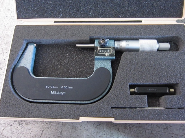 単品販売 ミツトヨ カウント外側マイクロメーター(193-112) M820-50